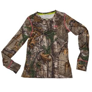Under Armour Women’s Size Medium Heat Gear Scent Control realtree camo shirt